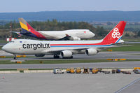 LX-VCD @ VIE - Cargolux - by Joker767