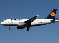 D-AILR @ LFBO - Landing rwy 32R with additional 'Lufthansa.com' titles - by Shunn311