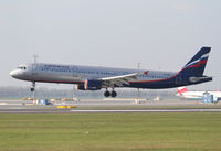 VP-BWN @ LOWW - Aeroflot A321 - by Thomas Ranner