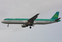 EI-CPE @ EGLL - Aer Lingus - by Chris Hall