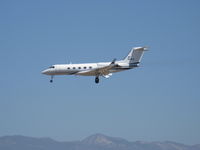 N813LS @ CMA - 1984 Gulfstream Aerospace G-1159A GULFSTREAM III, two Rolls-Royce Spey RB.163 Mk.511-8 Turbofans, 11,400 lb st each, T-tail, winglets, on final for Rwy 26 - by Doug Robertson