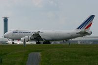 F-GIUC @ LFPG - Boeing 747-428F (ER), Landing Rwy 26L, Roissy Charles De Gaulle Airport (LFPG-CDG) - by Yves-Q