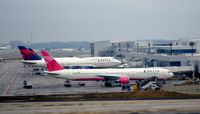 N845MH @ KATL - Atlanta - by Ronald Barker