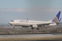 N24212 @ KBIL - United Airlines 737 - by Daniel Ihde