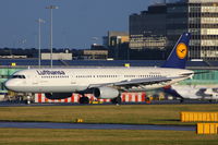 D-AIDF @ EGCC - Lufthansa - by Chris Hall