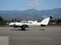 N85052 @ OXR - 1977 Beech E-55 BARON, two Continental IO-520-C 285 Hp each, enlarged cabin to seat up to six, or cargo mix. 434 E-55s were produced. - by Doug Robertson