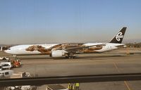 ZK-OKO @ LAX - New 777 paint job part of Hobbit series - by ian mcdonell