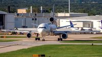 N368FE @ KSAT - taxying to the active - by Friedrich Becker