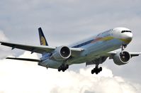 VT-JEG @ EGLL - On approach to 27R - by John Coates
