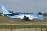 OO-JAU @ LFRB - Boeing 737-8K5, Taxiing to boarding area, Brest-Bretagne Airport (LFRB-BES) - by Yves-Q