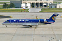 N699BR @ KMKE - Canadair CRJ-200ER [7801] (Midwest Connect) Milwaukee~N 27/07/2008 - by Ray Barber