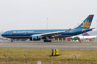 VN-A379 @ YSSY - landed on 16R - by Bill Mallinson