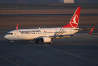 TC-JFD @ LOWW - Turkish B737 - by Thomas Ranner