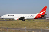 VH-TJZ @ YSSY - taxiing to 34R - by Bill Mallinson
