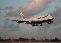 EI-XLK @ MIA - Transaero 747-400 with painted hands