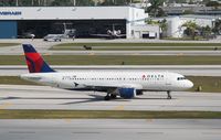 N341NW @ KFLL - Airbus A320 - by Mark Pasqualino