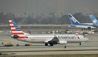 N969AN @ KLAX - Taxiing to gate at LAX - by Todd Royer