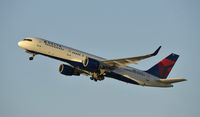 N723TW @ KLAX - Departing LAX on 25R - by Todd Royer