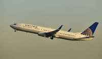 N38458 @ KLAX - Departing LAX on 25R - by Todd Royer