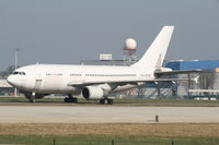 OE-LMP @ EBBR - Parked on apron - by Daniel Vanderauwera