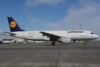 D-AIPT @ LOWW - Lufthansa Airbus 320 - by Dietmar Schreiber - VAP