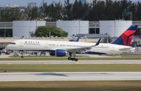 N555NW @ KFLL - Boeing 757-200 - by Mark Pasqualino