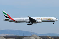 A6-EBU @ VIE - Emirates - by Chris Jilli