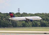 N367NW @ DTW - Delta A320