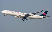 C-FYKX @ VHHH - Air Canada - by Wong C Lam