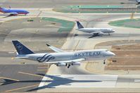 B-18206 @ KLAX - Skyteam livery - by David Pauritsch