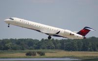 N615QX @ DTW - Delta Connection CRJ-700 - by Florida Metal