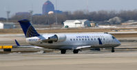 N934SW @ KORD - Taxi Chicago - by Ronald Barker