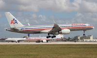 N662AA @ MIA - American 757-200 - by Florida Metal