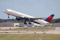 N696DL @ DTW - Delta 757-200 - by Florida Metal