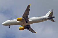 EC-LML @ EGLL - Airbus A320-216 [4742] (Vueling Airlines) Home~G 08/08/2011. On approach 27R. - by Ray Barber
