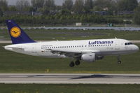 D-AILS @ EDDL - Lufthansa - by Air-Micha