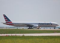 N722AN @ DFW - Taxiing to the maintenance hanger. What a beautiful aircraft! - by paulp