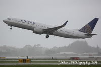 N17229 @ KSRQ - United Flight 1286 (N17229) departs Sarasota-Bradenton International Airport enroute to Chicago-O'Hare International Airport - by Donten Photography