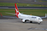 ZK-ZQA @ YSSY - taxiing to gate 25 - by Bill Mallinson