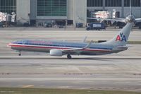 N834NN @ MIA - American 737-800 - by Florida Metal