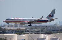 N858NN @ MIA - American 737-800 - by Florida Metal