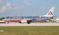 N875NN @ MIA - American 737-800 - by Florida Metal
