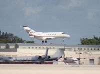 N892QS @ MIA - Net JEts Hawker 800XP - by Florida Metal