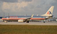 N901AN @ MIA - American 737-800 - by Florida Metal