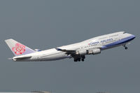 B-18212 @ VHHH - China Airlines - by Martin Nimmervoll