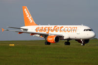 G-EZDO @ LOWW - Easyjet A319 - by Thomas Ranner