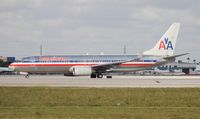 N922AN @ MIA - American 737-800 - by Florida Metal