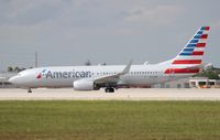 N923NN @ MIA - American 737-800 - by Florida Metal