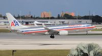 N943AN @ MIA - American 737-800 - by Florida Metal