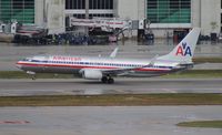 N958AN @ MIA - American 737-800 - by Florida Metal